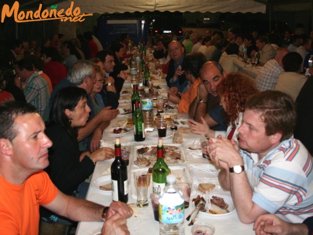 San Xoan 2006
Comida en el barrio de Os Muíños
