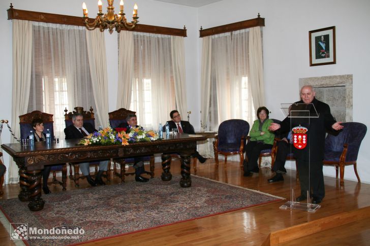 Homenaje a Álvaro Cunqueiro
Un instante del homenaje
